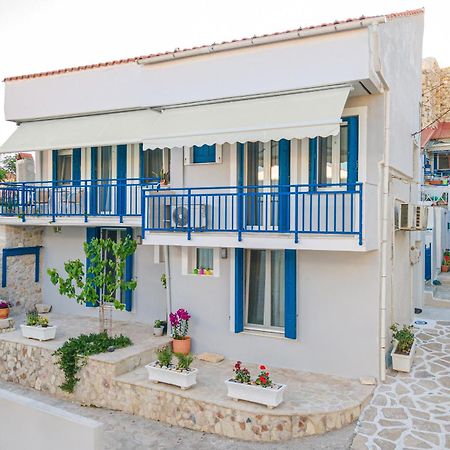 Pythagorio Blue Street Apartment With Balcony Bagian luar foto